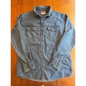 Wrangler Premium Quality Men's Medium Blue Long Sleeve Button-up Shirt